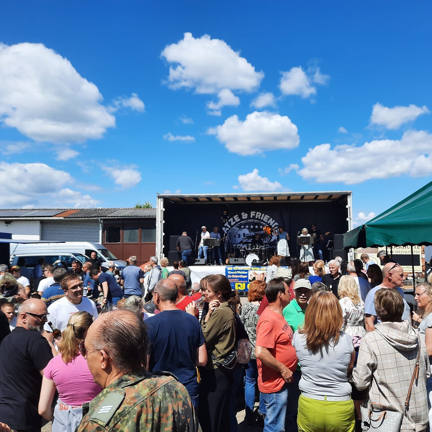 Öffentliche Veranstaltungen mit Live-Musik